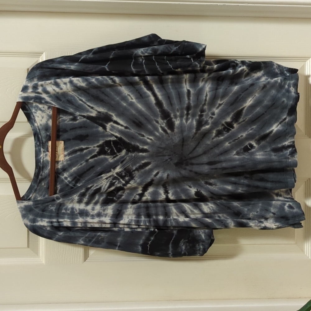Gypsy 05 Women's Deep V-Neck Tie Dyed Short Sleeve Tee Shirt Size Medium
